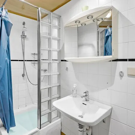 Apartment Gorgeous In With Wifi Svaneke